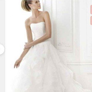 Pronovious Wedding Dress - Belia